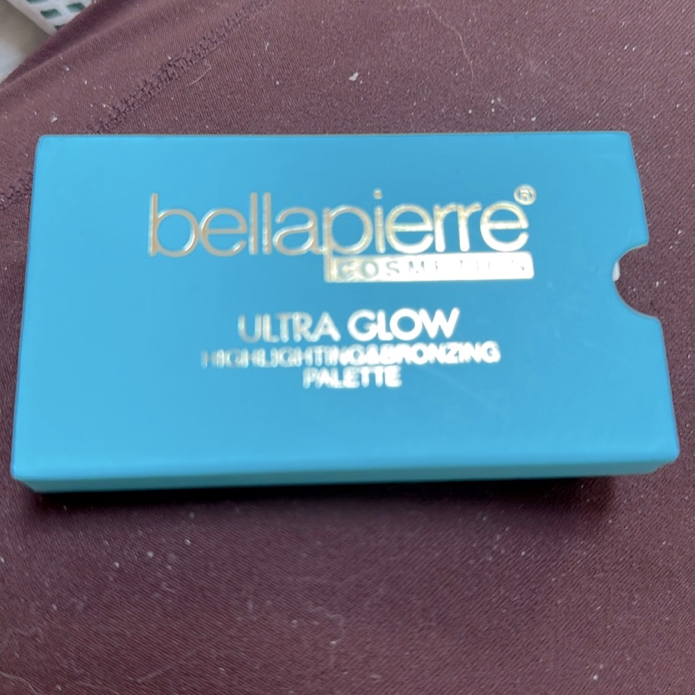 Bellapierre ultra glow highlighting/bronzing palette